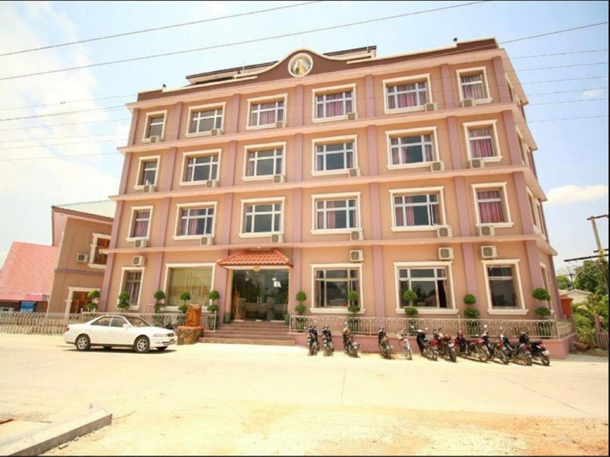 Royal Naung Yoe Hotel Mandalay Exterior photo