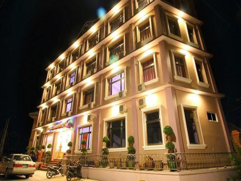 Royal Naung Yoe Hotel Mandalay Exterior photo